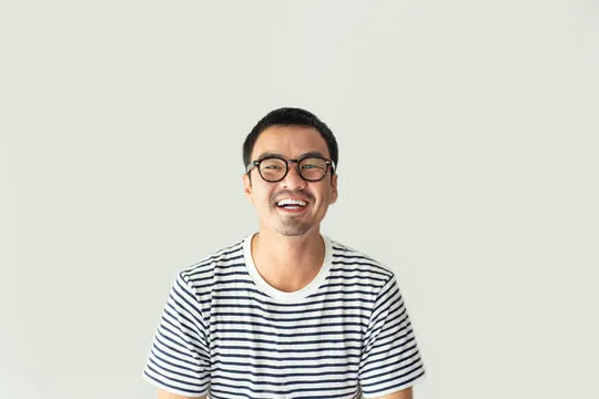 王**